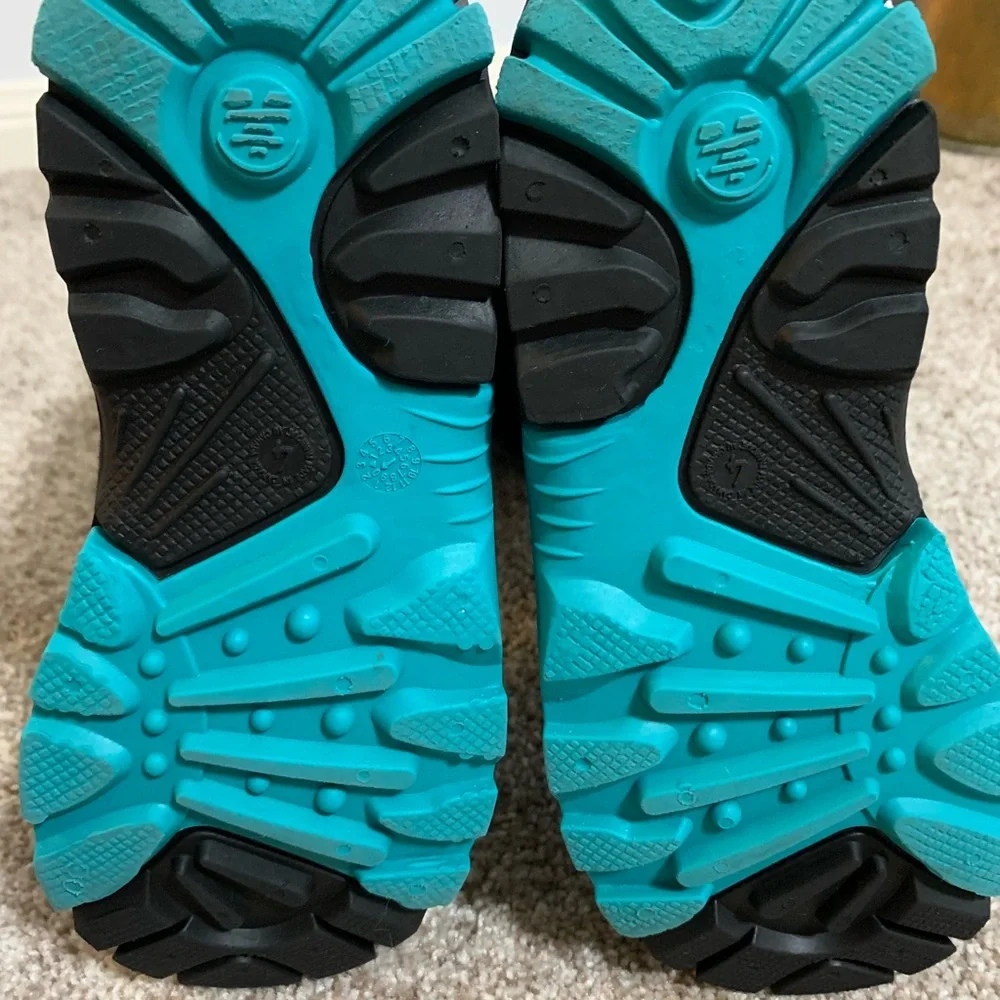 Kamik like new
